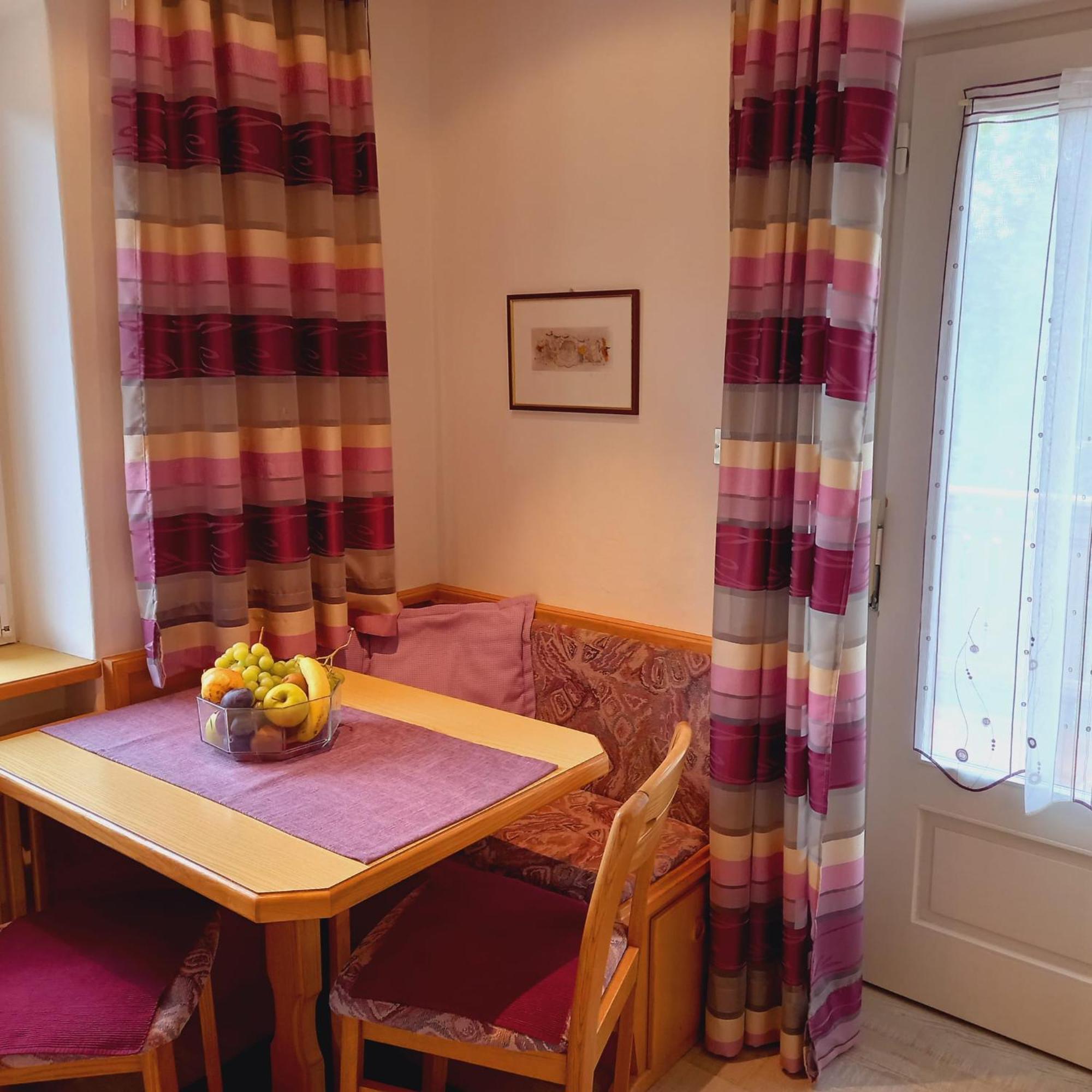 Residence Wiesenheim Тродена Екстериор снимка