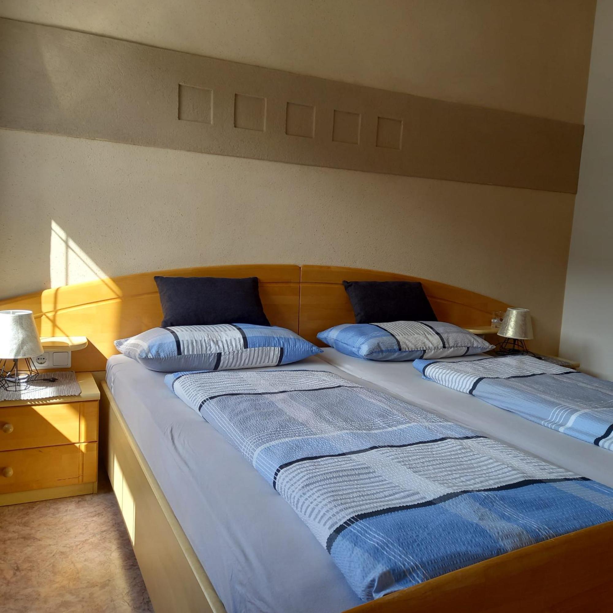 Residence Wiesenheim Тродена Екстериор снимка